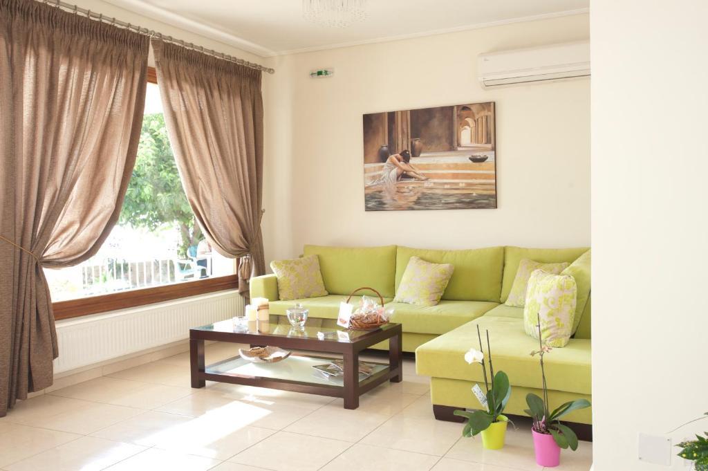 Hotel Anezina Pylos Bagian luar foto